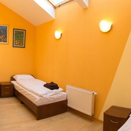 10 Rooms Lviv Dış mekan fotoğraf