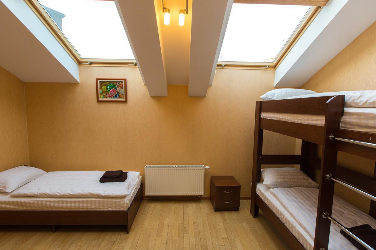 10 Rooms Lviv Dış mekan fotoğraf