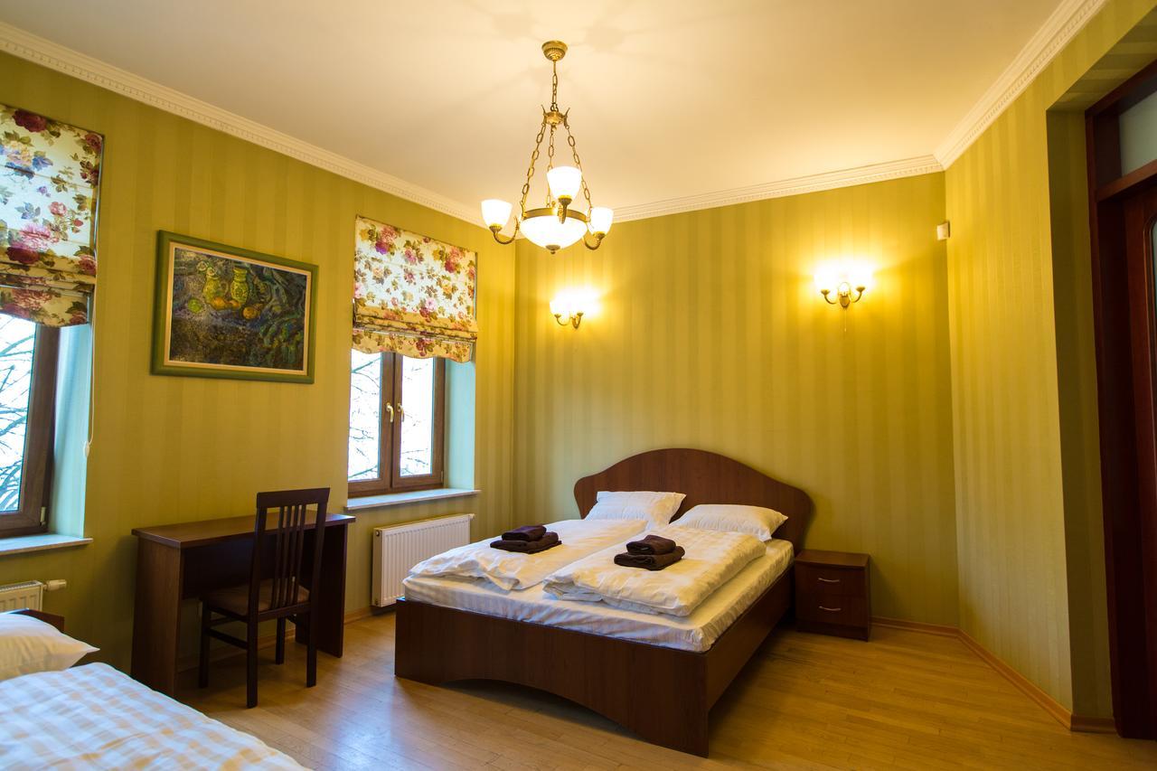 10 Rooms Lviv Dış mekan fotoğraf
