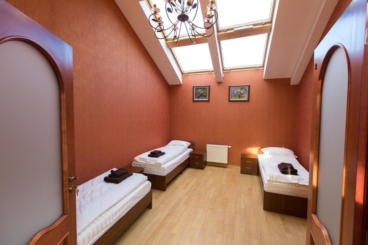10 Rooms Lviv Dış mekan fotoğraf