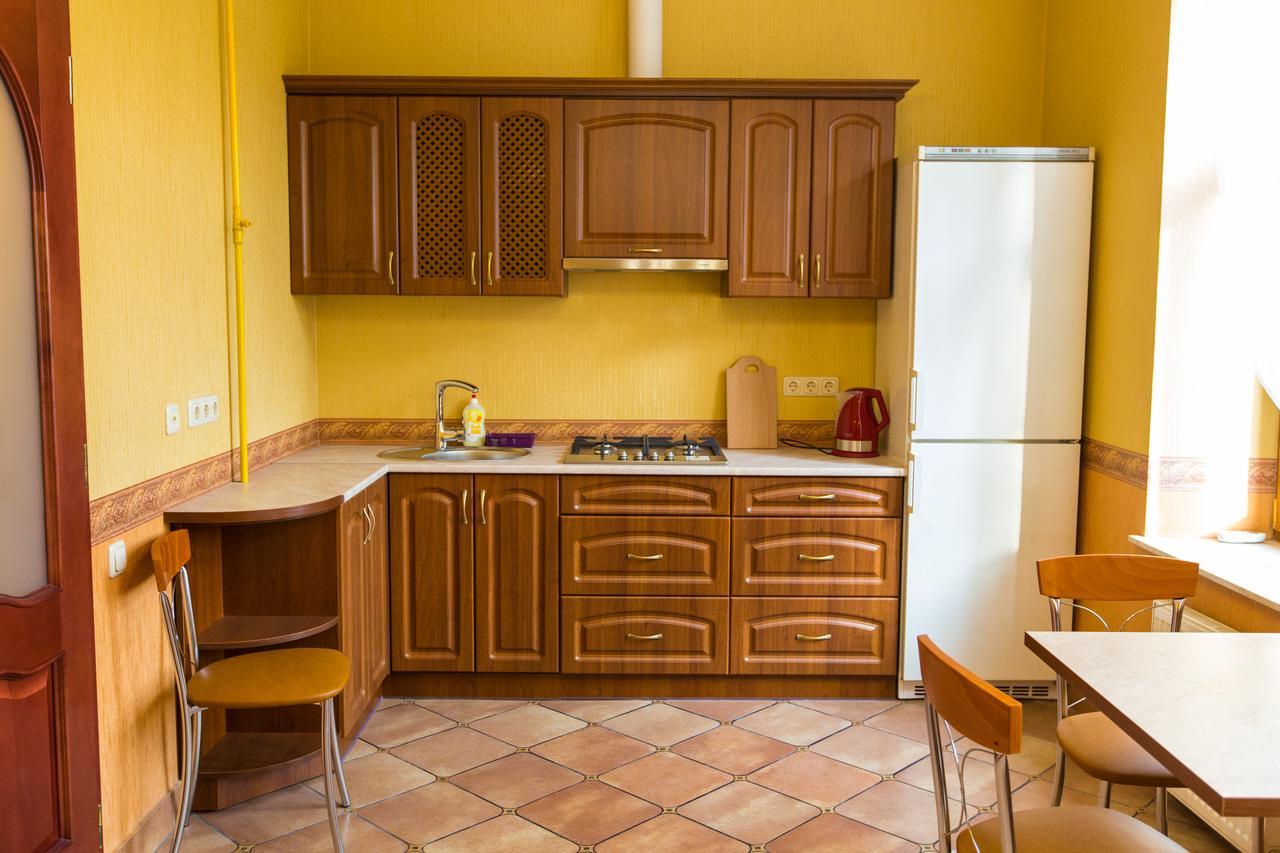10 Rooms Lviv Dış mekan fotoğraf